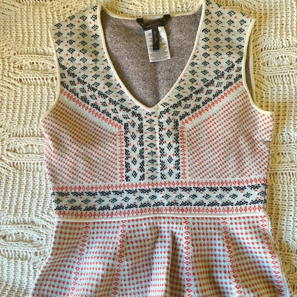 BCBG MaxAzria V Neck Knit Vest- Size M - Picture 1 of 4